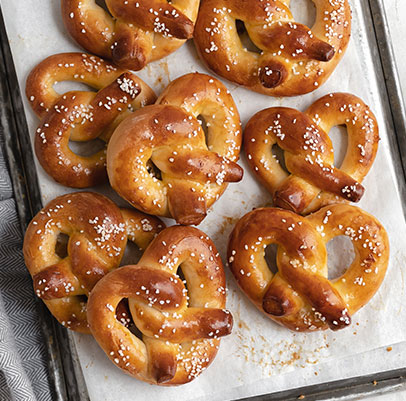 Best Homemade Soft Pretzels - Cooking with Cocktail Rings